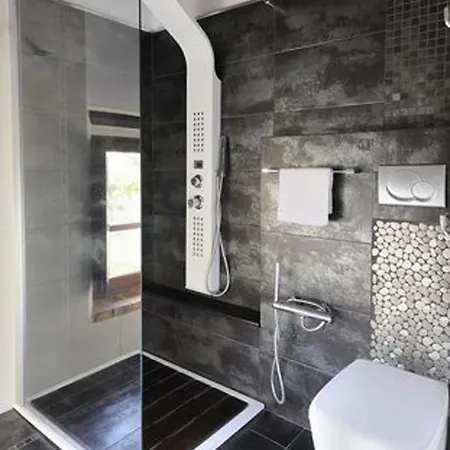 Nyaraló Casa Avena *